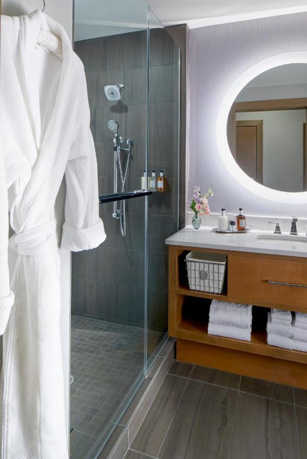 เดอะโฮเทล แลนดิง Hotel Wayzata ภายนอก รูปภาพ
